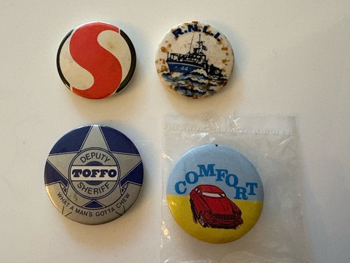 Retro vintage pin badges - vintage,