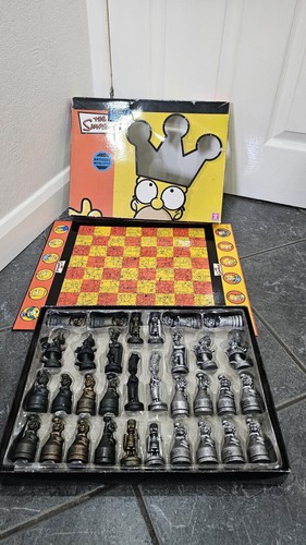 The simpsons chess set - the,