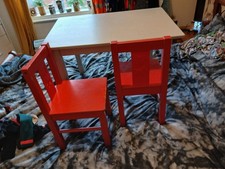 Children's Table with 2 Chairs