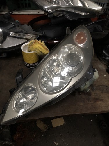 Toyota estima headlights 2000 - estima,