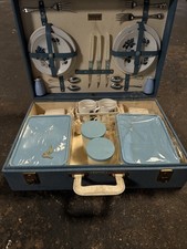 Brexton Vintage Picnic Set