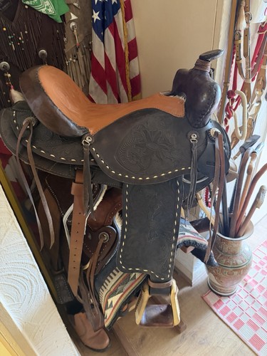 Western saddle - western,