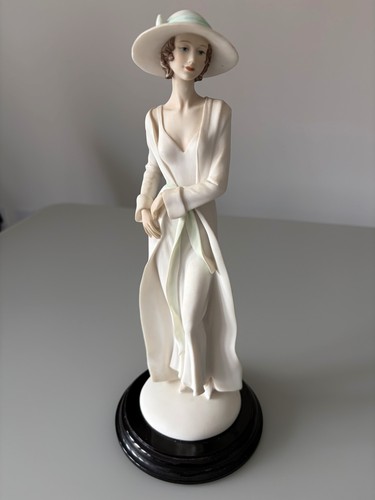 Leonardo collection figurine - leonardo,