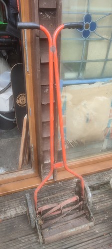 Qualcast manual lawnmower - manual,
