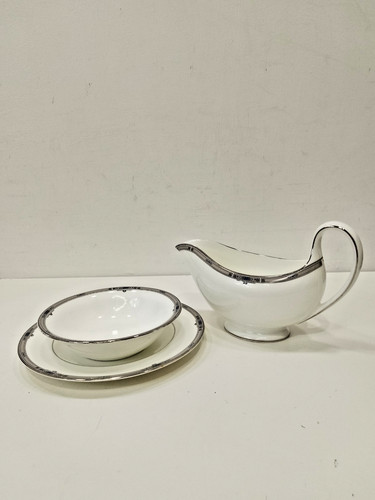 Wedgwood amherst gravy - wedgwood,
