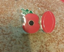 Wales Rugby Union Poppie Pin Badge
