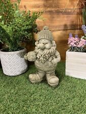 STONE GARDEN GNOME FOOTBALLER FOOTBALL PLAYER STATUE WILF ORNAMENT 