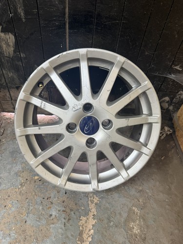 Ford fiesta mk6 - 16",