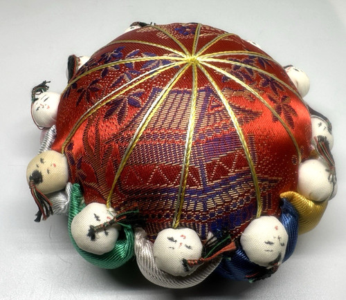 Vintage round brocade - round, silk