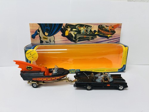 Corgi gift set batmobile - corgi,