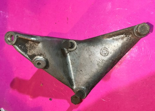Rover alternator bracket - p6,
