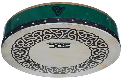 Green celtic circle design - circle,