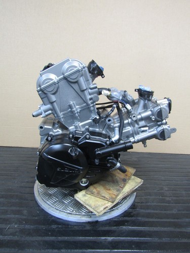Suzuki 650 2022 858 miles - suzuki,
