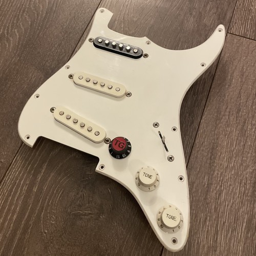 Squier fender 2004 - squier, strat