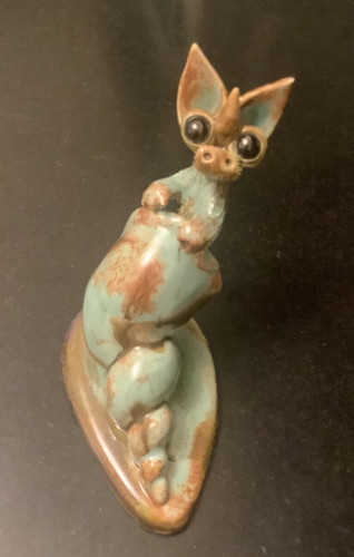 Yare vintage pottery dragon - vintage,