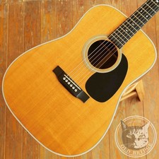 Martin D-28 1995 Used Acoustic Guitar