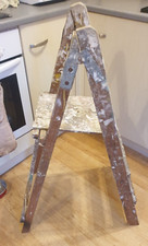 VINTAGE 3 STEP WOODEN Seat LADDERS HOME Stool WEDDING DISPLAY PROP SHELVES