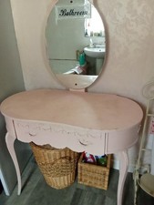 Vintage small Kidney Shaped