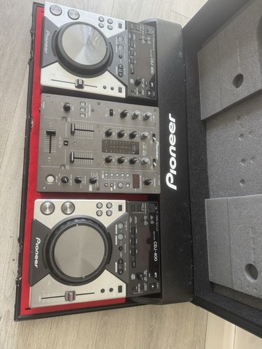 Pioneer 400 djm mixer with - with, cdj