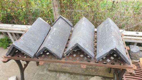 Roof ridge tiles old - ridge,