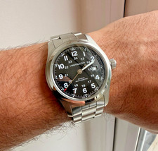 Hamilton Khaki Field Automatic 42mm with two extra straps