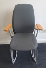 Kinnarps grey stacking meeting