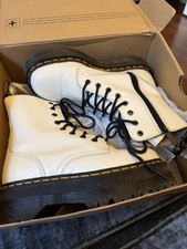 BNIB White Dr Martin Boots. Size 4