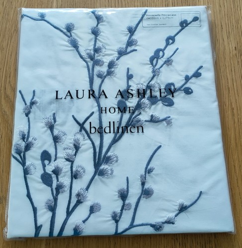 Laura ashley pussy - ashley,