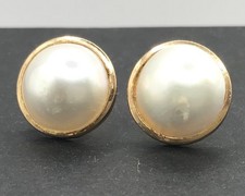 Mabe pearl stud earrings 9ct