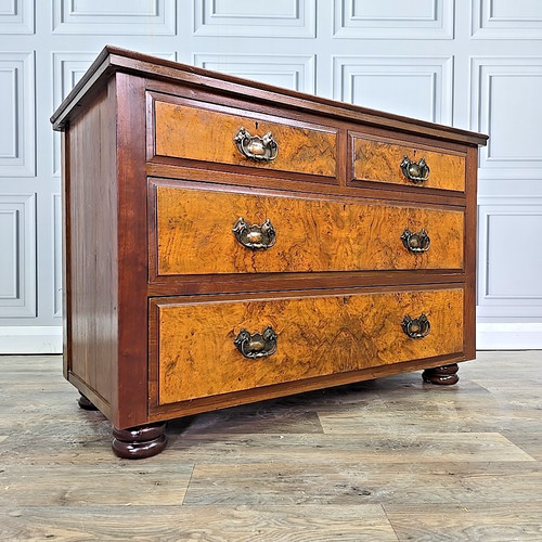 Antique chest drawers - antique, of