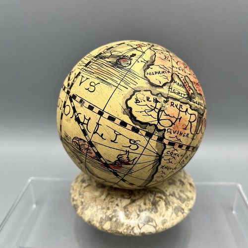 Hand painted plaster pocket - hand,
