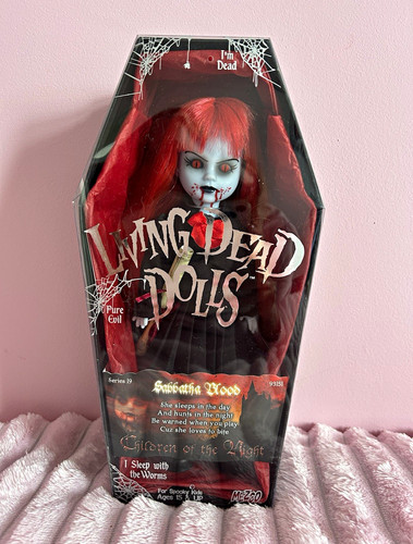 Mezco living dead - dead, dolls