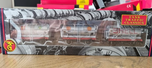Triple pack wagons - wagons, bachmann