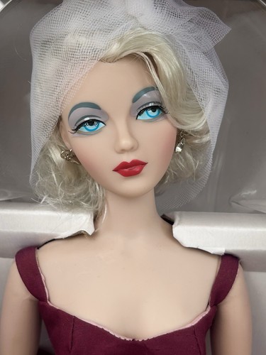 Gene doll unforgettable nrfb - doll,