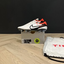 NIKE LEGEND 10 Elite Pro