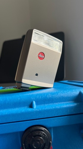 Leica flash unit - flash,