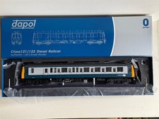 Dapol O Gauge Class 122 DMU