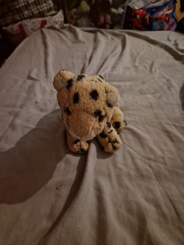 Anna club plush canon wwf - anna,