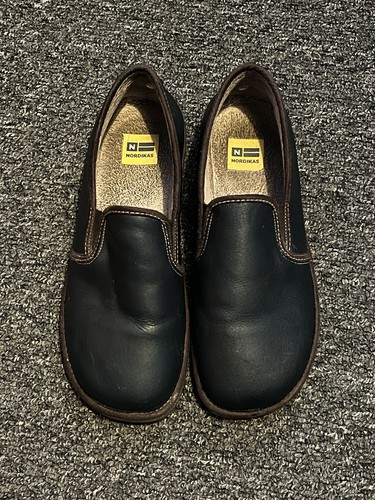 Nordikas leather slippers