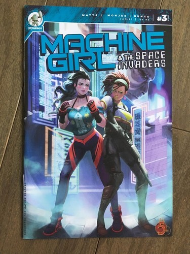 Machine girl and the space - girl,