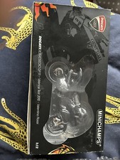 Minichamps DUCATI DESMOSEDICI
