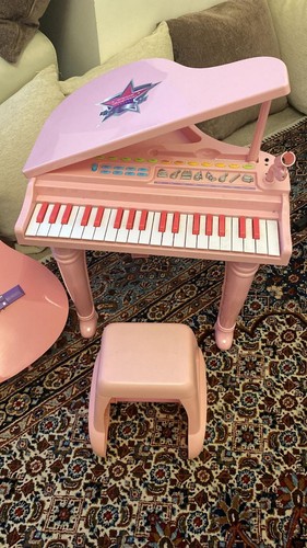 Pretty pink toy - pink,