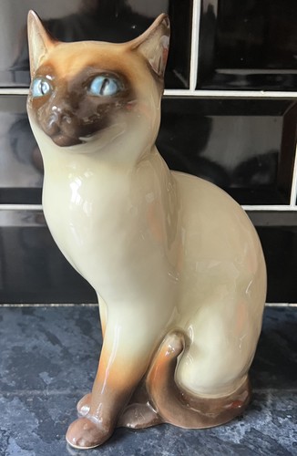 Goebel sylvac like figurine - goebel,