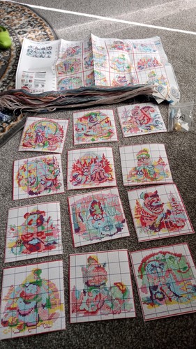 Cross stitch with wool needles