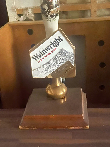 Wainwright the golden beer - wainwright,