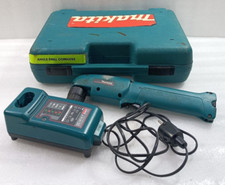 Makita DA391DW Angle Drill Cordless With Battery and charger Used Fast Shipping