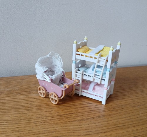 Sylvanian families triple bunk - families,