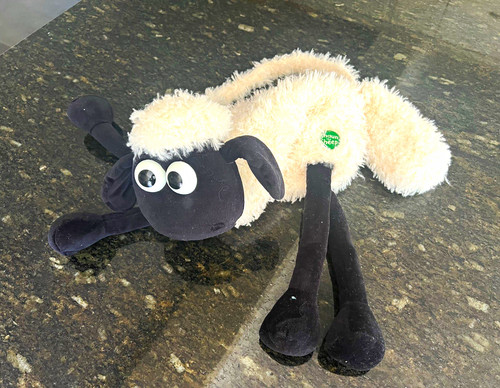 Shaun the sheep plush shoulder - the,