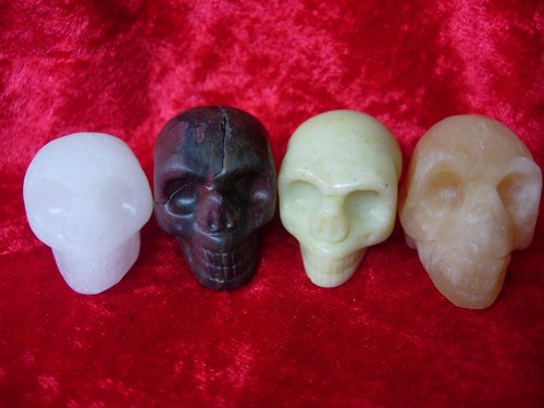 Crystal skull set no - skull,