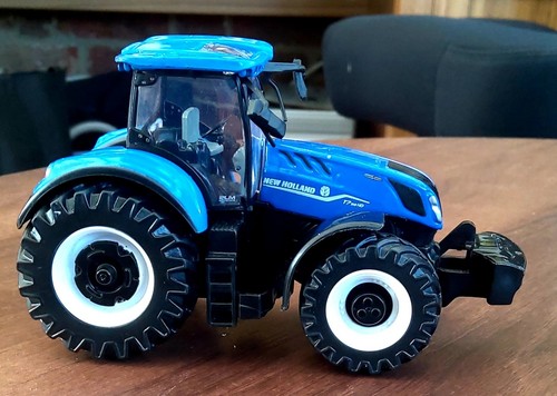 Bburago scale new holland - new,